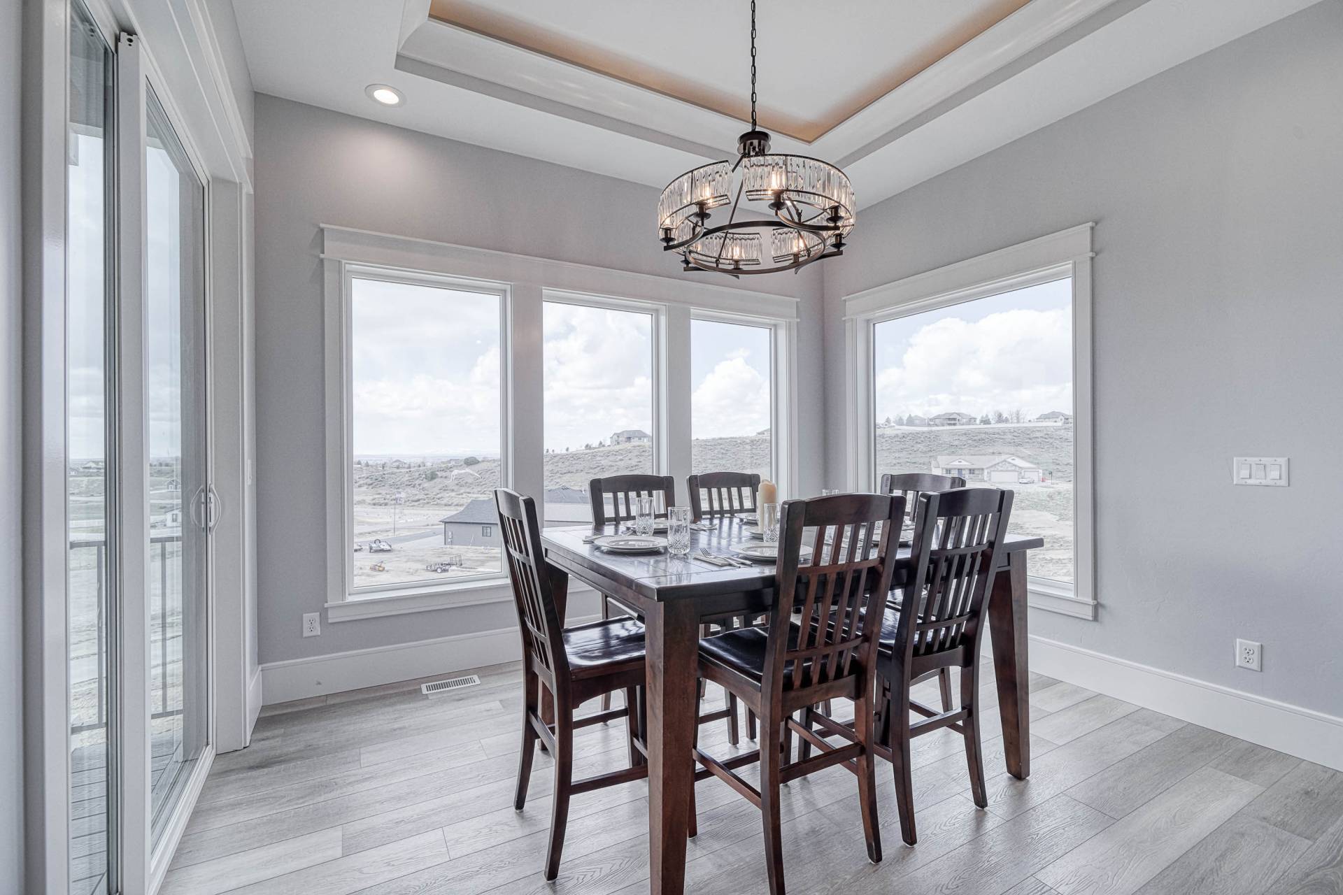 Green River Custom Home built by Four Peak Homes