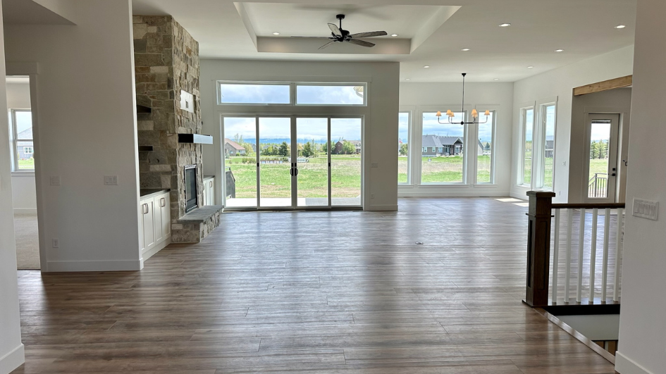 CLOVER MEADOW CUSTOM HOME BUILT BY FOUR PEAK HOMES