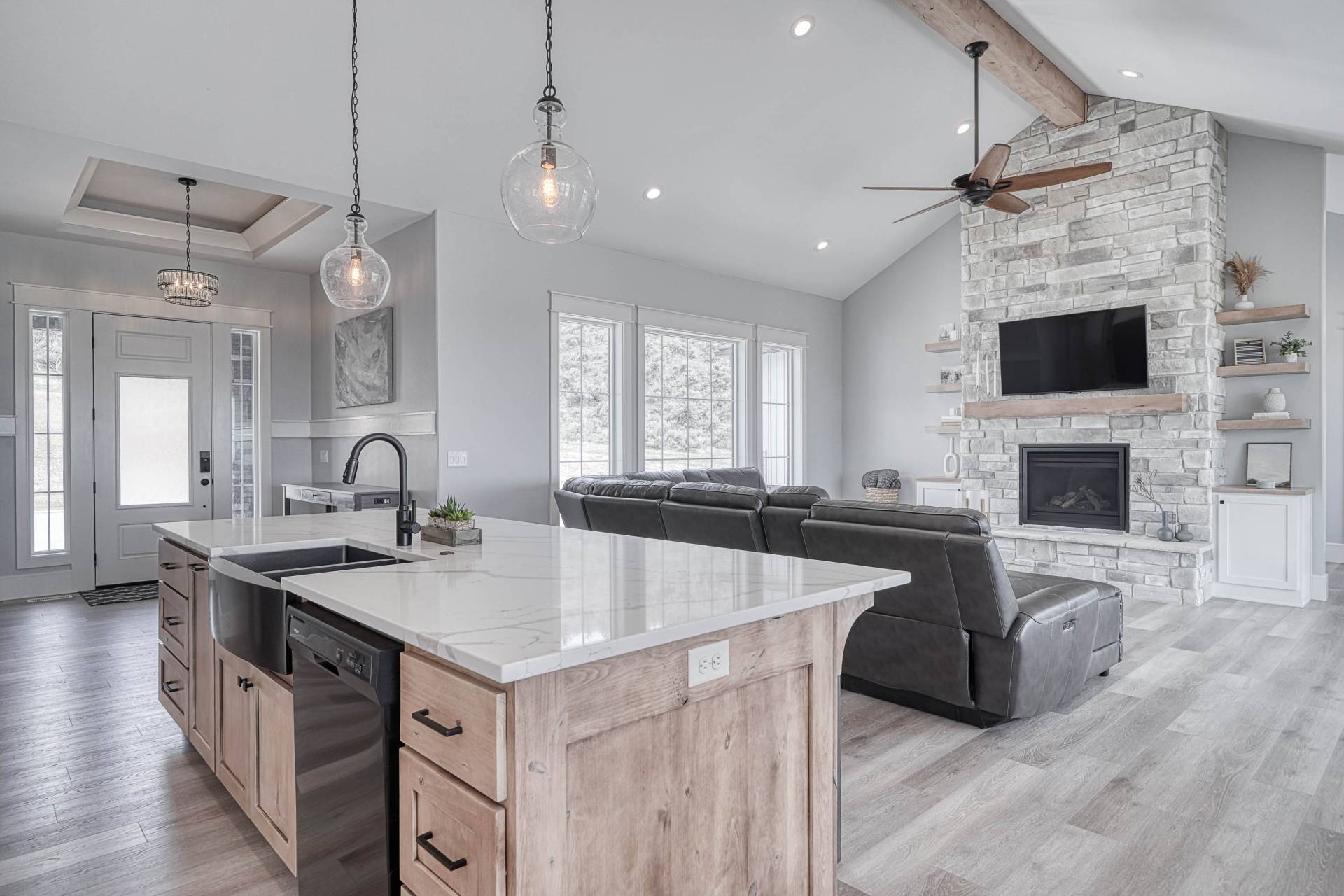 green river custom home built by four peak homes